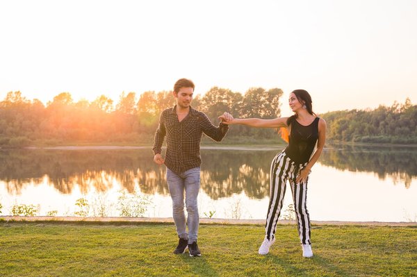 Quelles sont les techniques de gestion du stress pré-combat enseignées en Sambo pour optimiser les performances?